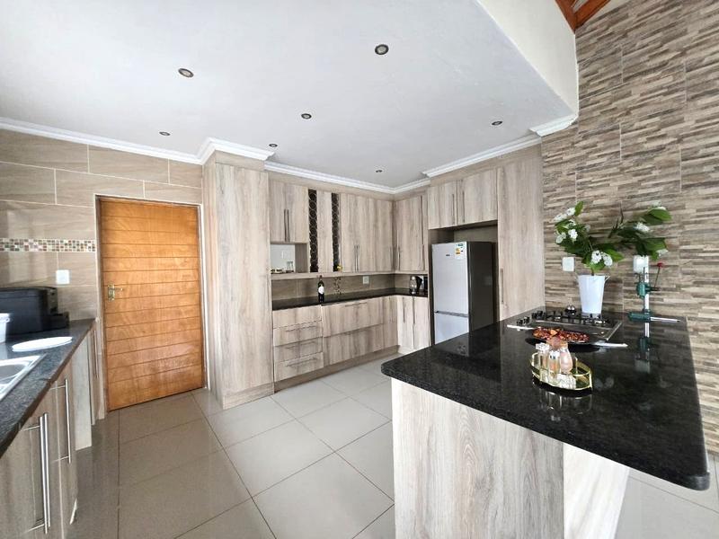 3 Bedroom Property for Sale in Leloko Lifestyle Estate North West